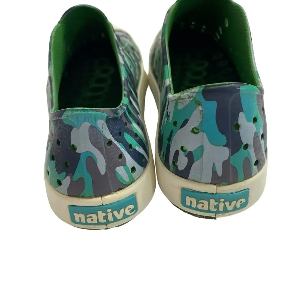 NATIVE Green Cream Camo Print Jefferson Slip On Water Shoes Size 3 Big Kid